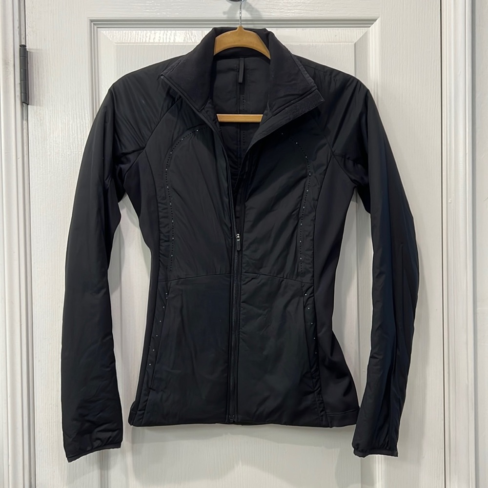 Lululemon lightweight down jacket